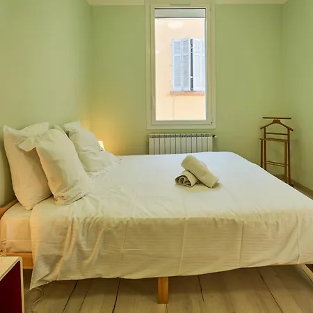 Havre Familial Cosy Avec Terrasse&lumière Toulon